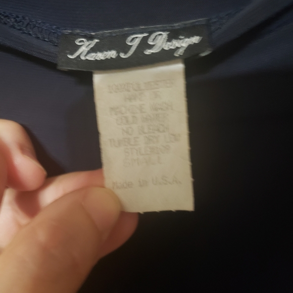 Flowy cold shoulder swing tunic - Picture 6 of 7